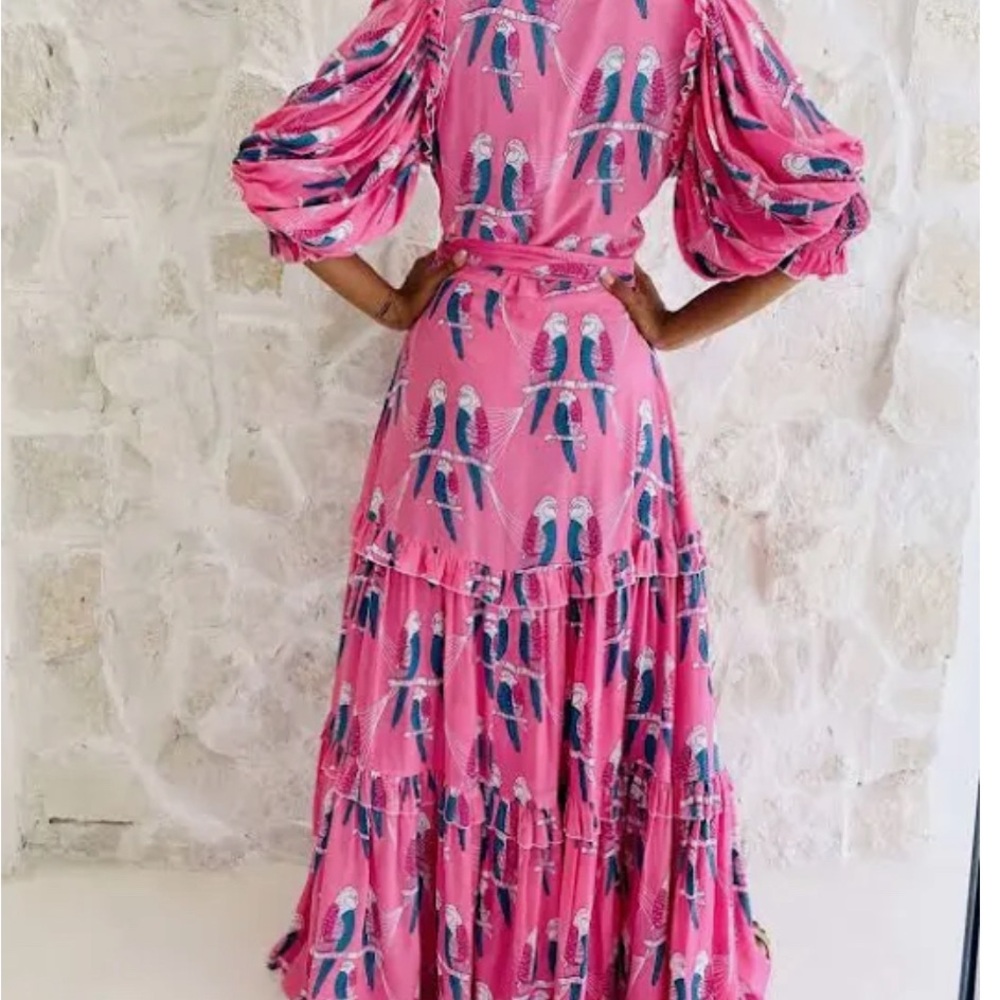 Feather & Find Maxi pink parrot print wrap Dress size M - Picture 4 of 5